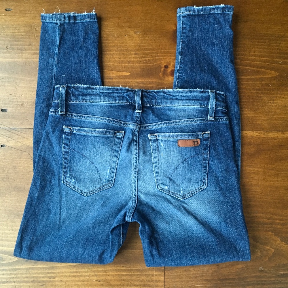 Joe’s Jeans Destroyed Skinny Ankle Size W29